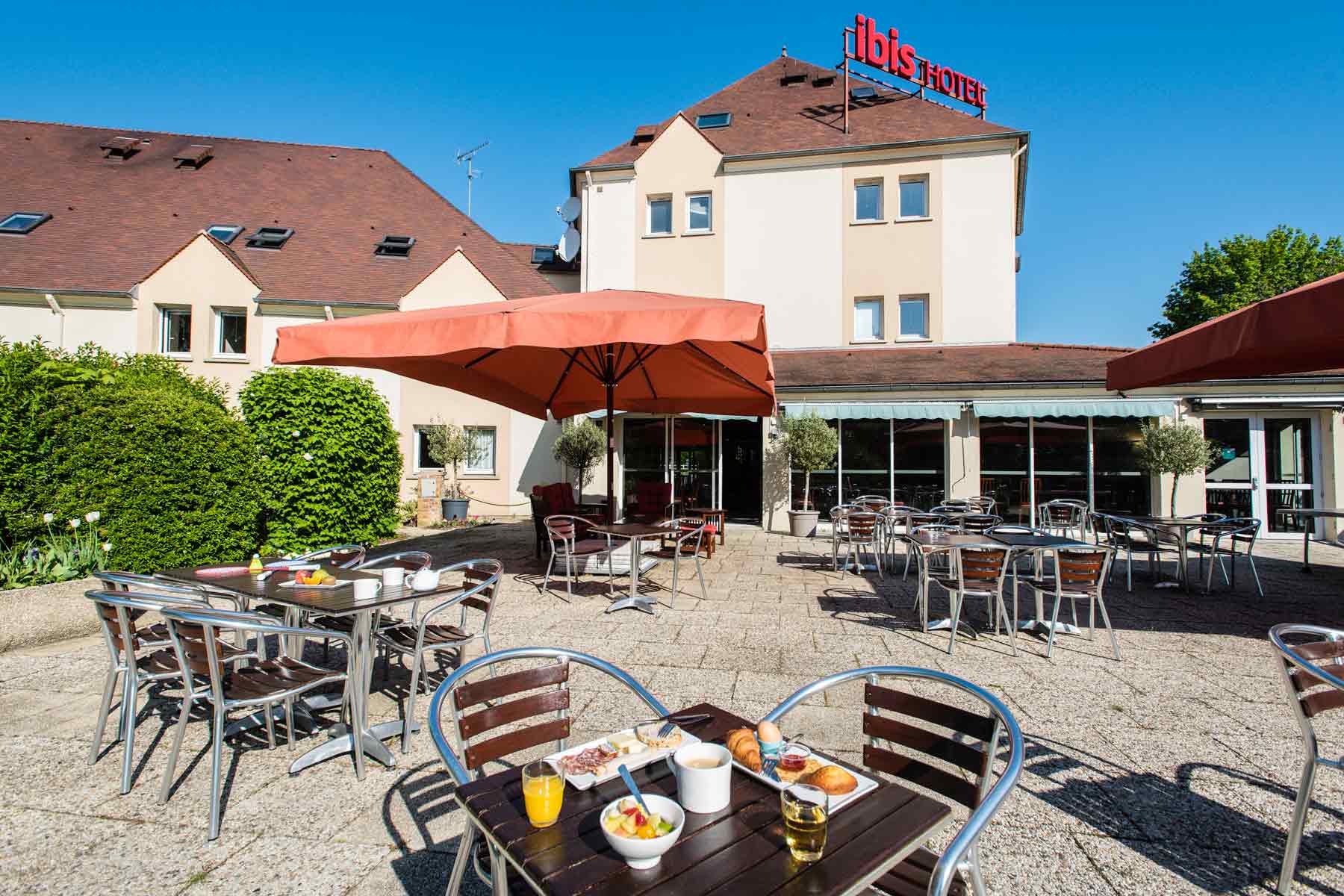 Groupe MyHotels – Ibis Château Thierry – Terrasse