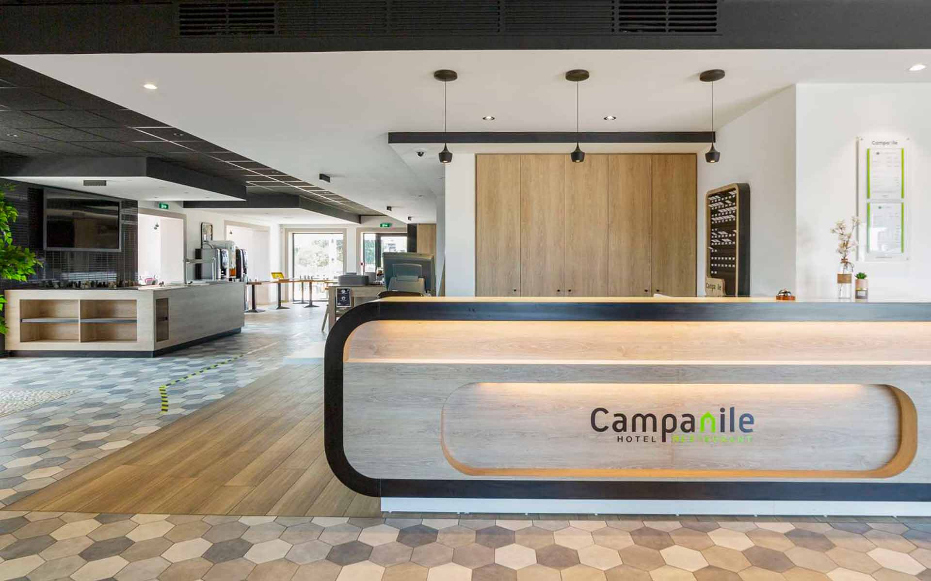 Groupe MyHotels – Campanile Chartres – Desk