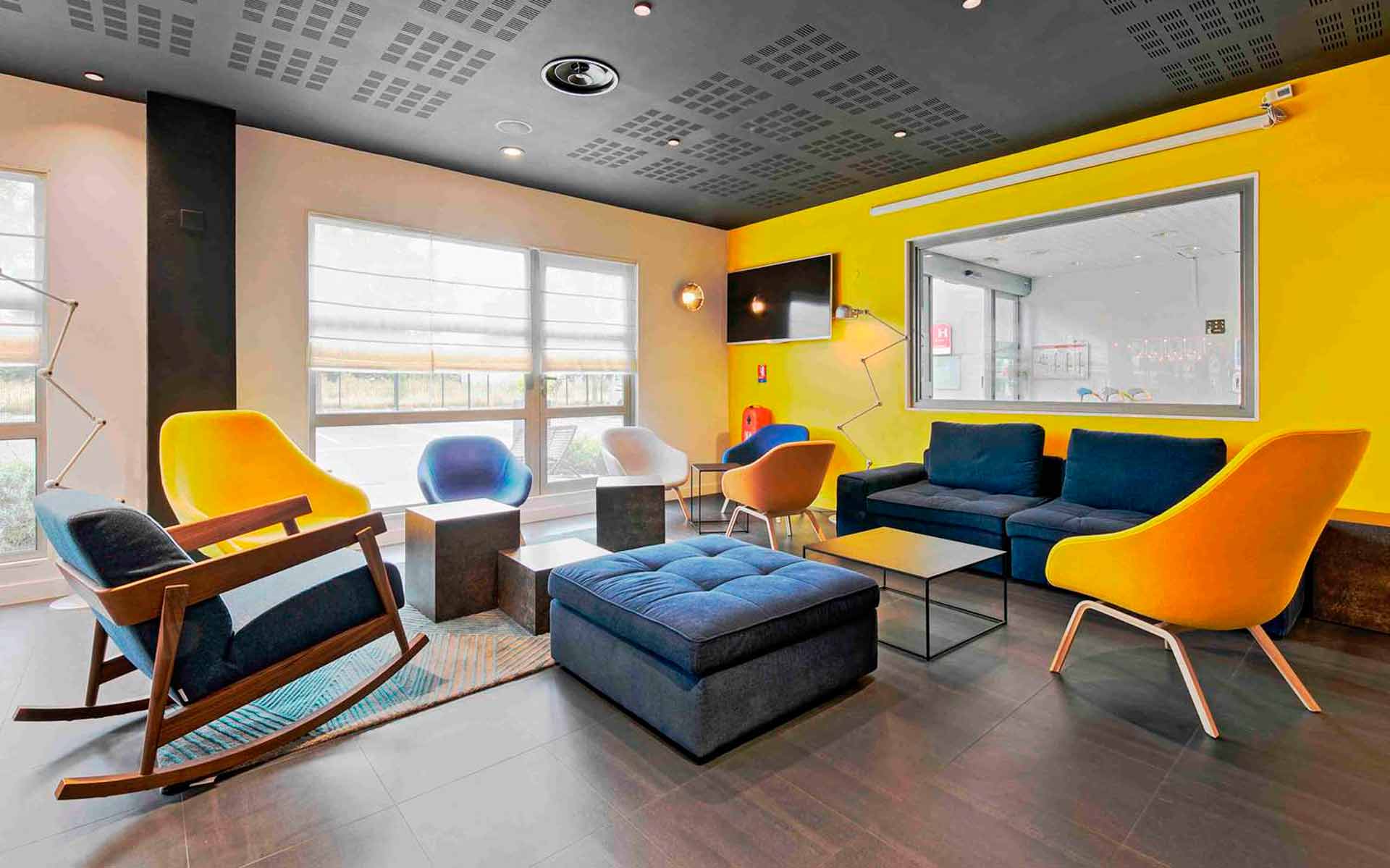 Groupe MyHotels – Campanile Chartres – Lobby