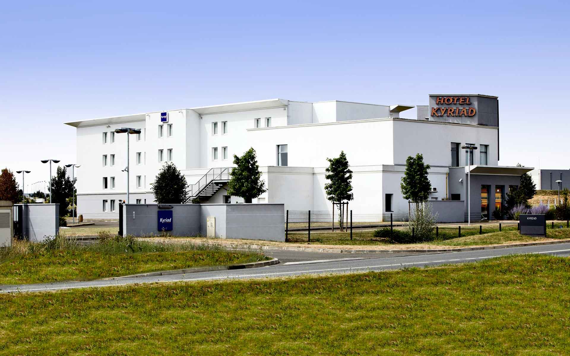 Groupe MyHotels – Kyriad Chartres – Façade